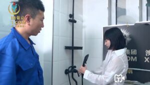 Em chủ nhà xinh xắn và anh thợ sửa ống nước dâm đãng