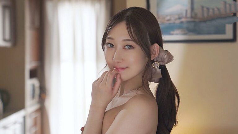 Cô vợ xinh đẹp thích ngoại tình… vì chồng không thỏa mãn